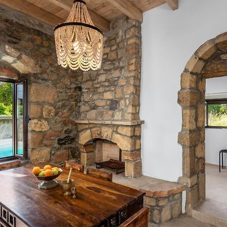Villa Claudia In Лардос Екстериор снимка